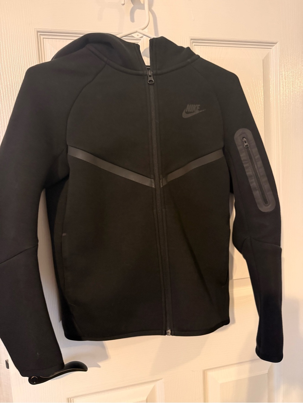 Nike Black boys tech fleece Full-Zip Performance Hooded Jacket
